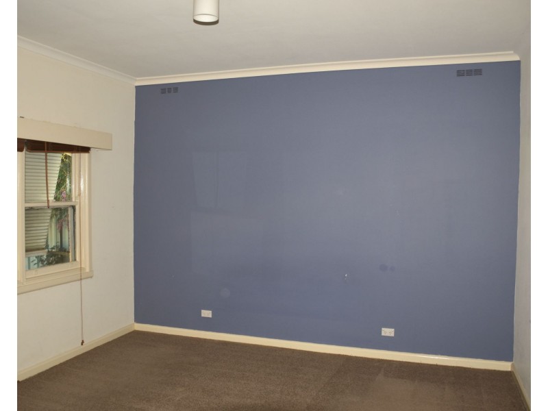 10 Warkil Street, Cobram VIC 3644