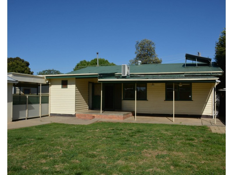 10 Warkil Street, Cobram VIC 3644