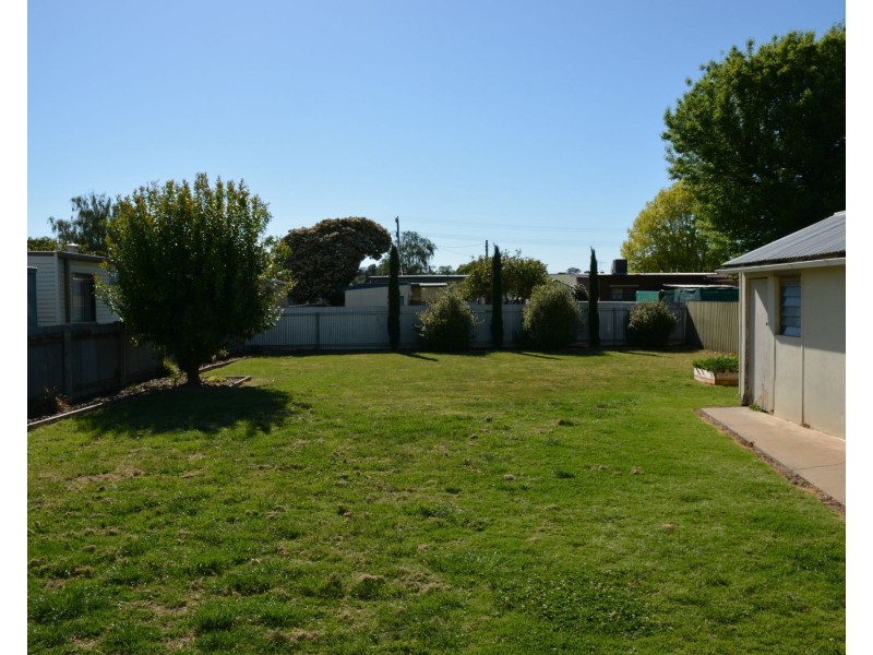 10 Warkil Street, Cobram VIC 3644