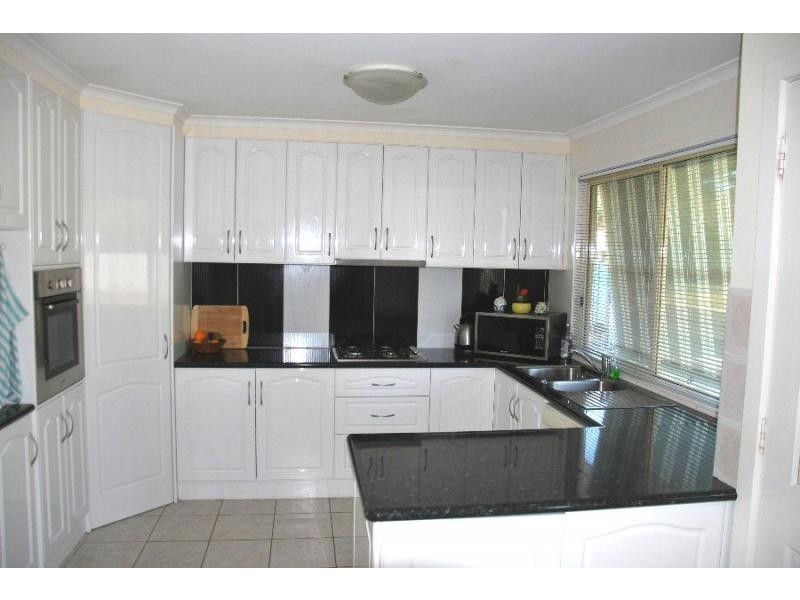 21 Glenavon Street, Cobram VIC 3644