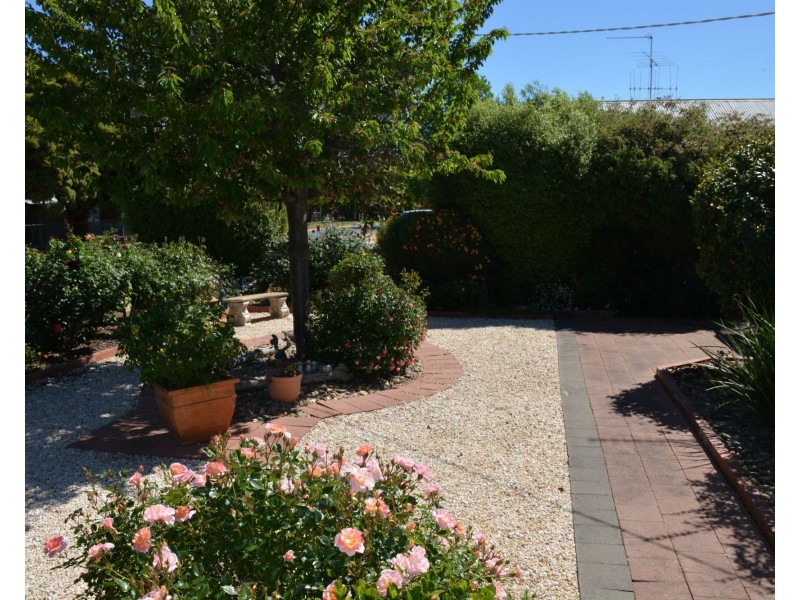 9 Glenavon Street, Cobram VIC 3644