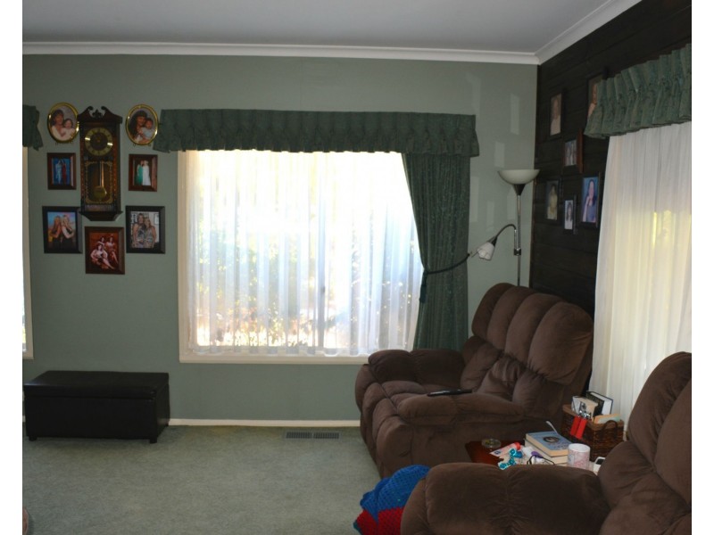 9 Glenavon Street, Cobram VIC 3644