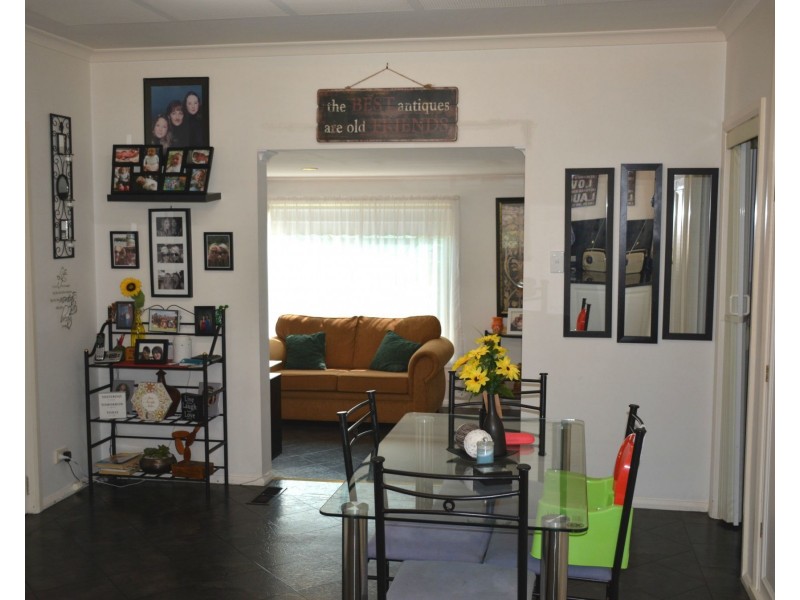 9 Glenavon Street, Cobram VIC 3644