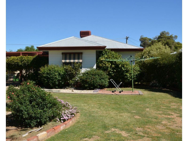 9 Glenavon Street, Cobram VIC 3644