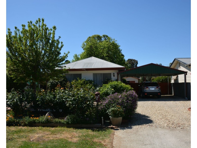 9 Glenavon Street, Cobram VIC 3644