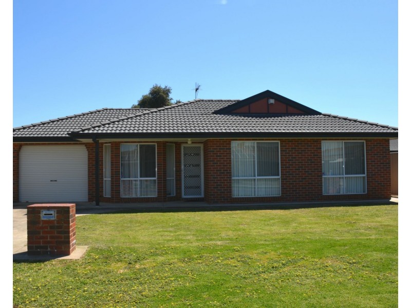1/18 Hume Street, Cobram VIC 3644