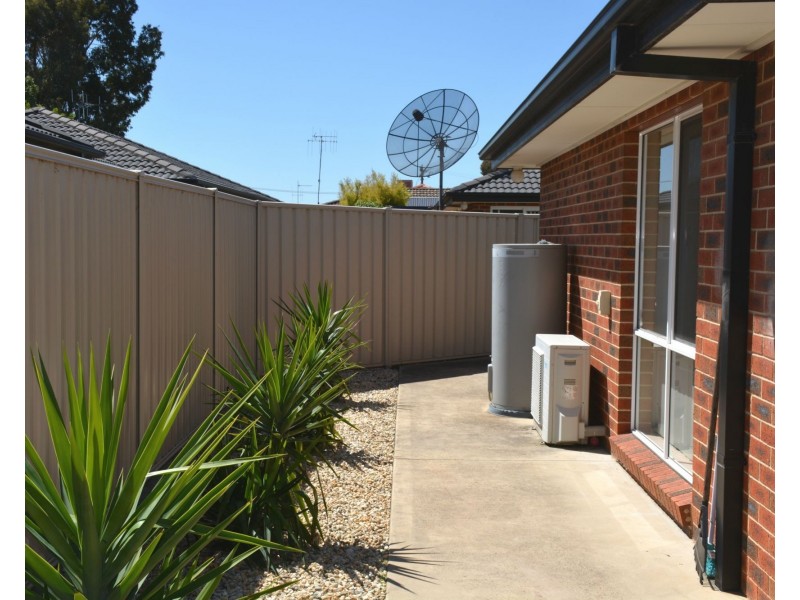 1/18 Hume Street, Cobram VIC 3644