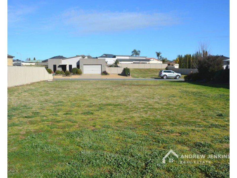 22 Rio Vista Court, Cobram VIC 3644