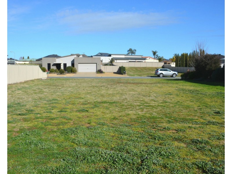 22 Rio Vista Court, Cobram VIC 3644