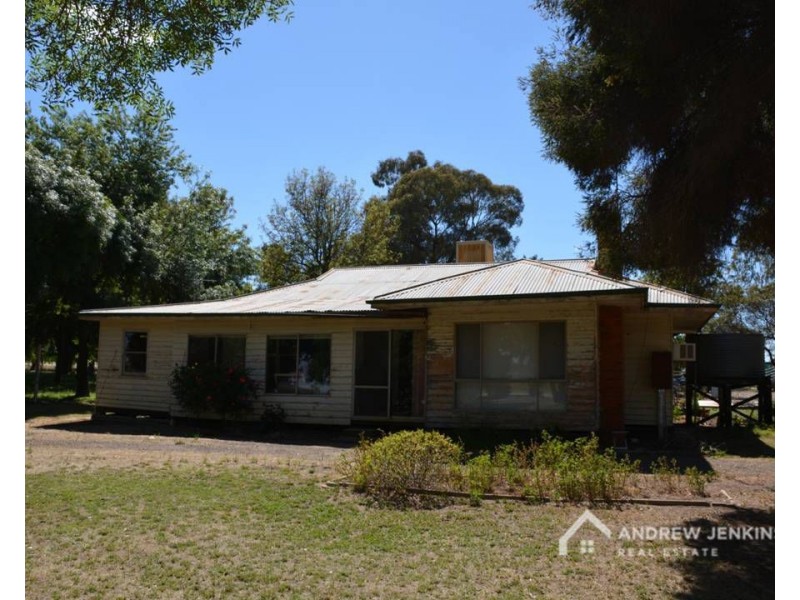 1724 Larissa Road, Yarroweyah VIC 3644