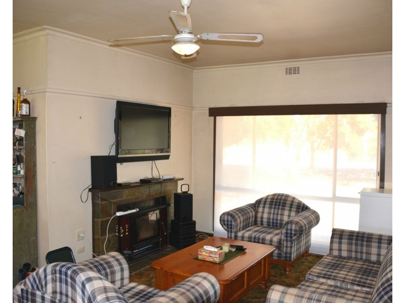 1724 Larissa Road, Yarroweyah VIC 3644