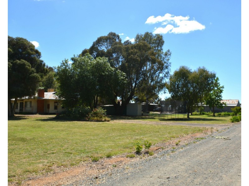 1724 Larissa Road, Yarroweyah VIC 3644
