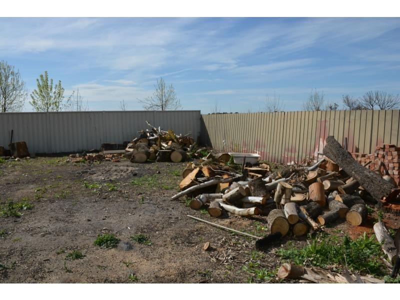 15 Moore Street, Katamatite VIC 3649