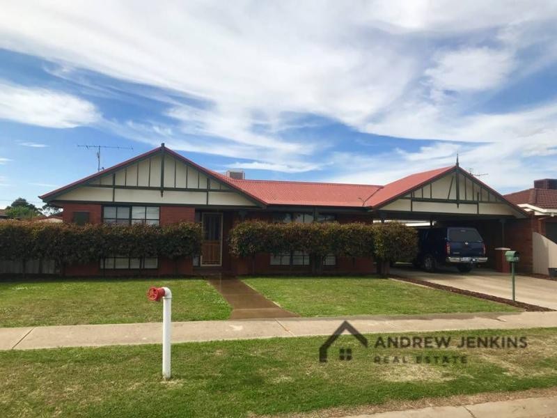 12 Mitchell Street, Cobram VIC 3644