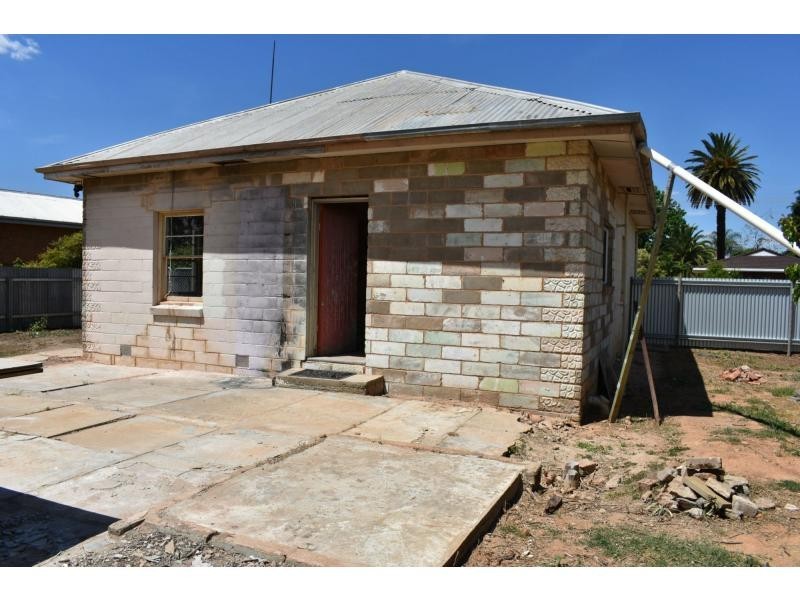 15 Warkil Street, Cobram VIC 3644