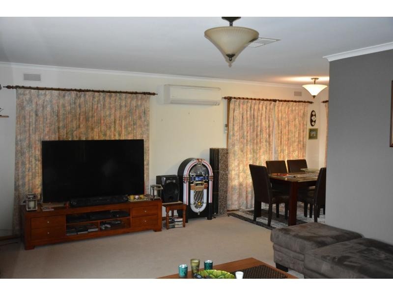 4 Brepbir Street, Cobram VIC 3644