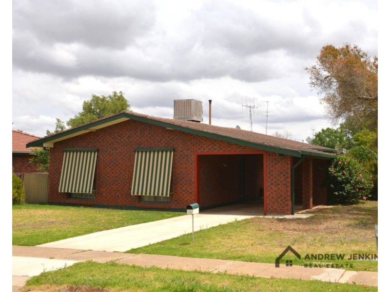 25 Cobram Street, Berrigan NSW 2712