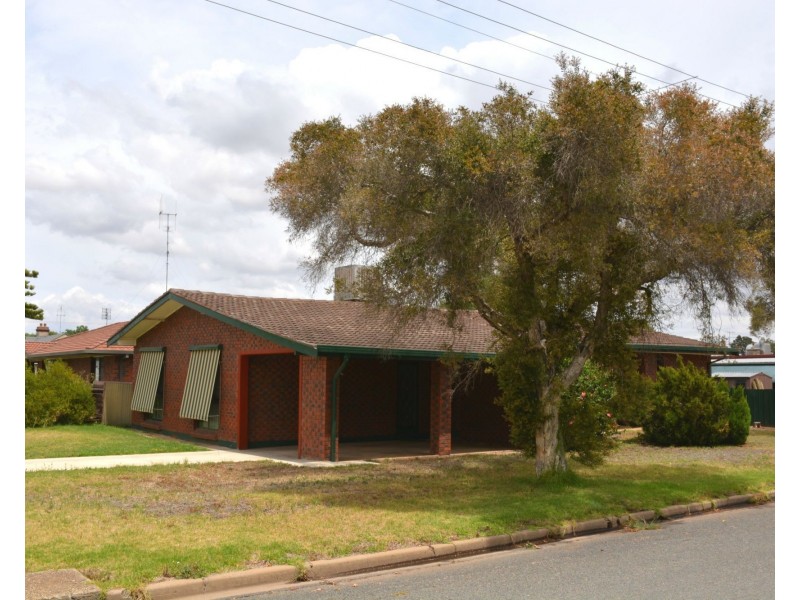 25 Cobram Street, Berrigan NSW 2712