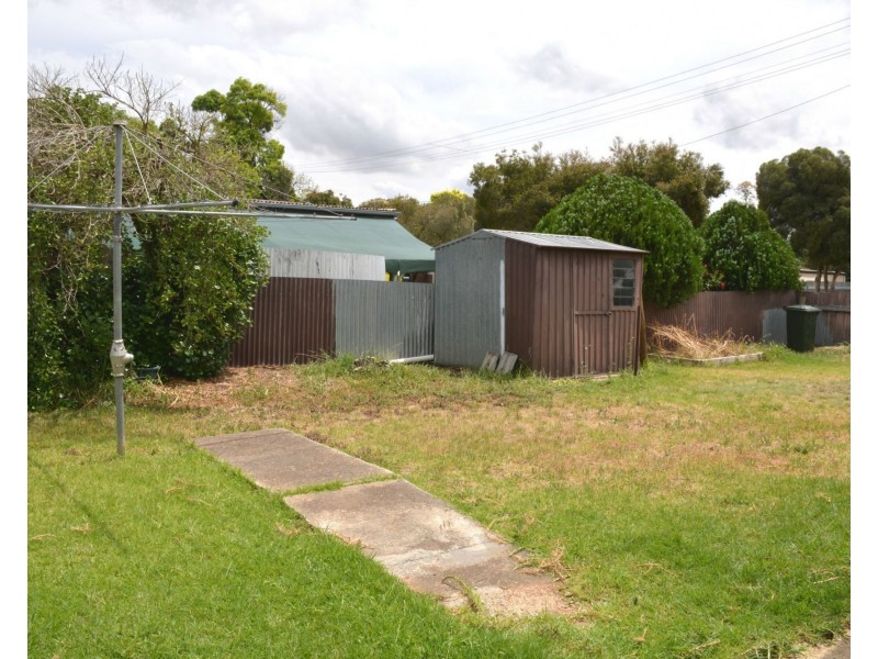 25 Cobram Street, Berrigan NSW 2712