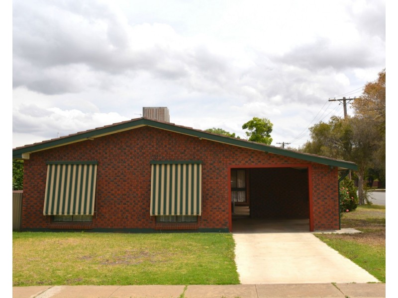 25 Cobram Street, Berrigan NSW 2712