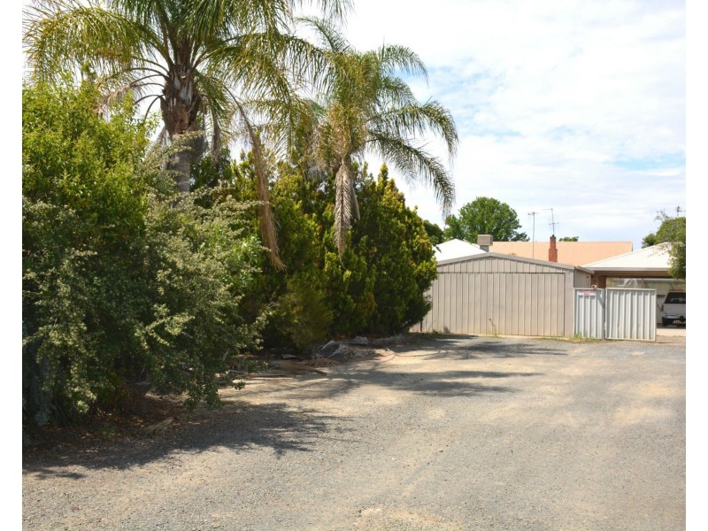 1-3/13 Karook Street, Cobram VIC 3644