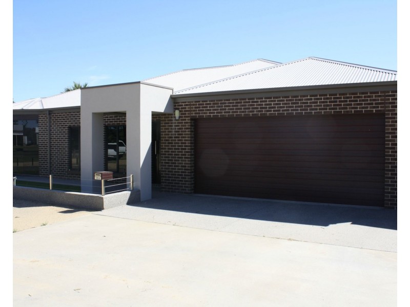 29A Murray Valley Highway, Cobram VIC 3644