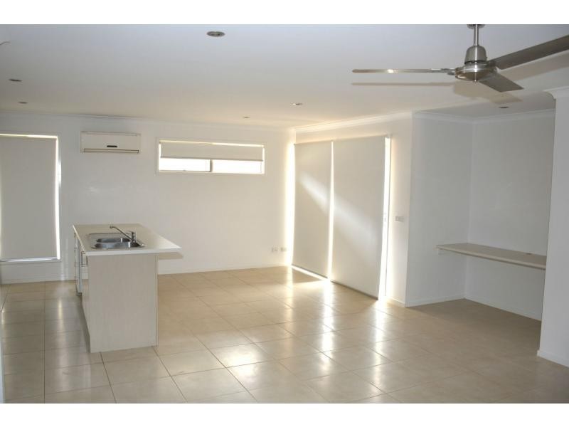 1/2 Horner Street, Cobram VIC 3644