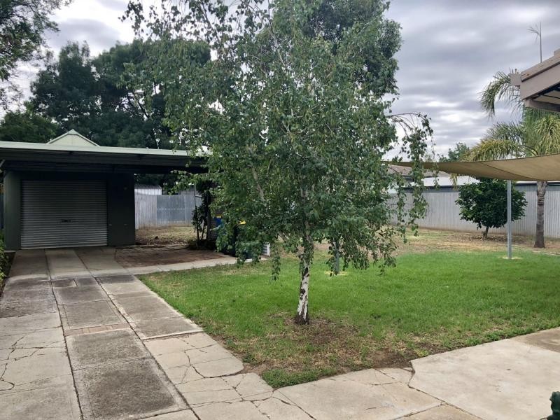 18 Thompson Avenue, Cobram VIC 3644