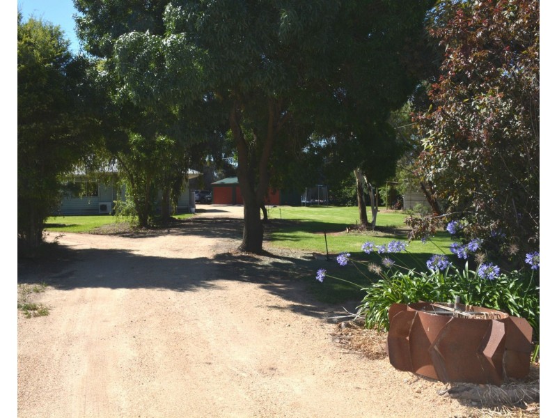6 Chapmans Lane, Katunga VIC 3640