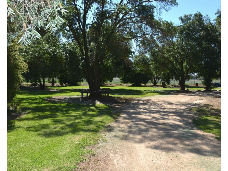 6 Chapmans Lane, Katunga VIC 3640
