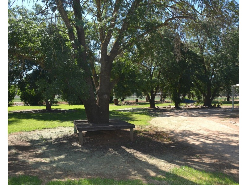 6 Chapmans Lane, Katunga VIC 3640