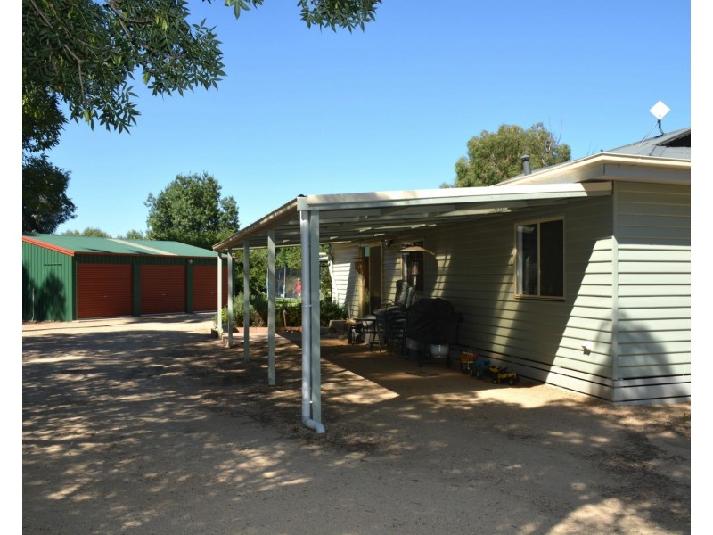 6 Chapmans Lane, Katunga VIC 3640