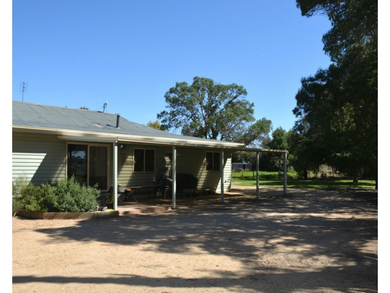 6 Chapmans Lane, Katunga VIC 3640