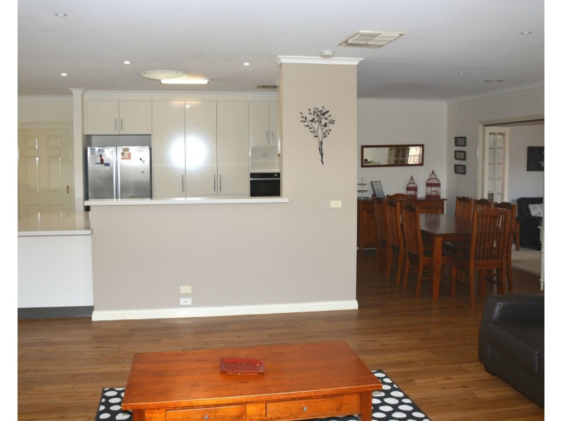 1 Trevatt Court, Cobram VIC 3644