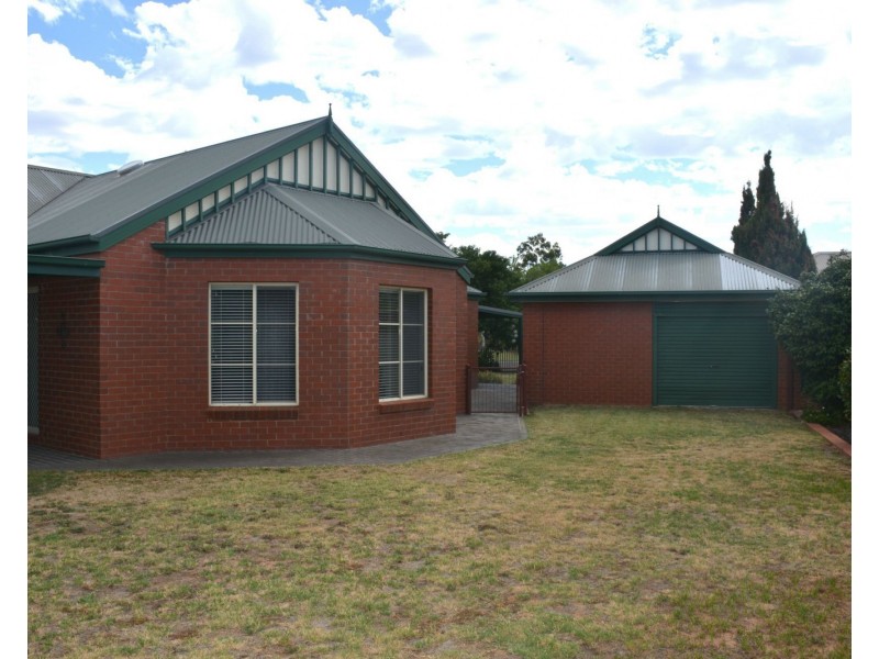 1 Trevatt Court, Cobram VIC 3644