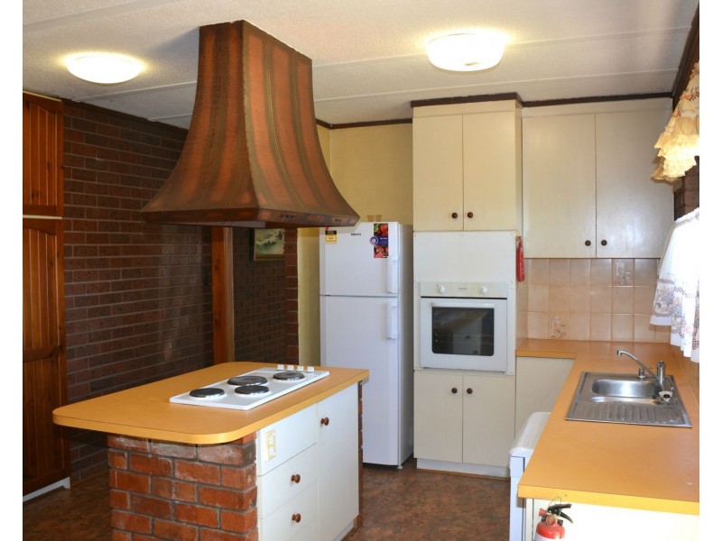 20 Howard Street, Barooga NSW 3644