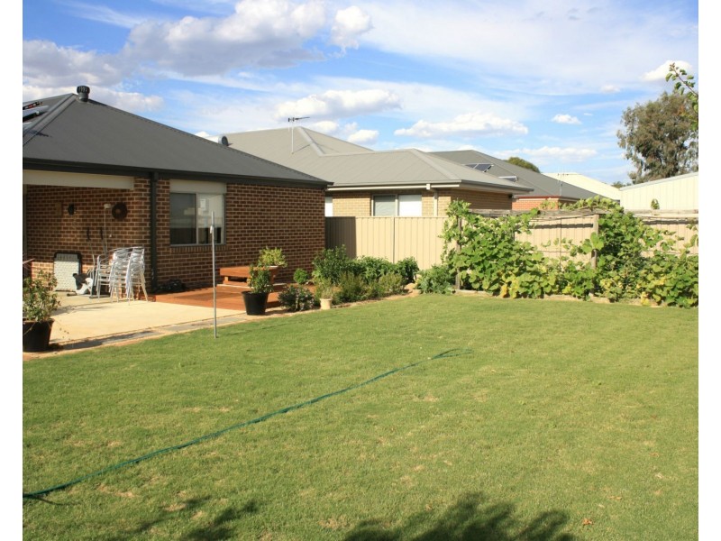 31 Bisogni Drive, Cobram VIC 3644