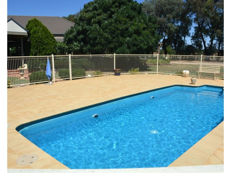 194 Cobram South Road, Cobram VIC 3644