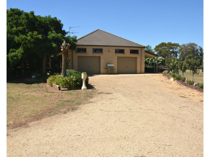194 Cobram South Road, Cobram VIC 3644