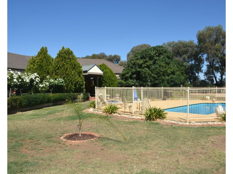 194 Cobram South Road, Cobram VIC 3644
