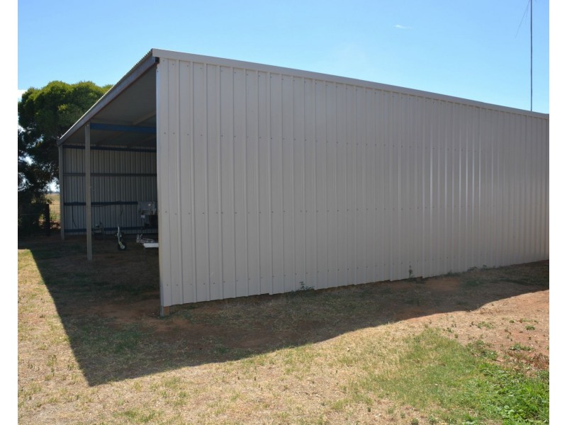 194 Cobram South Road, Cobram VIC 3644