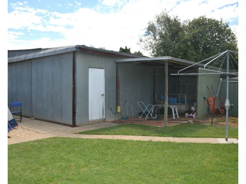 14 Warkil Street, Cobram VIC 3644