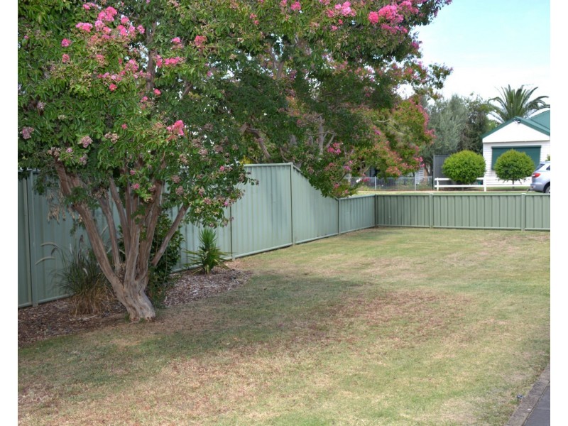 14 Warkil Street, Cobram VIC 3644