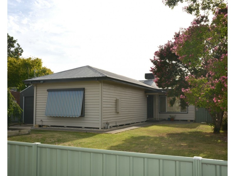 14 Warkil Street, Cobram VIC 3644