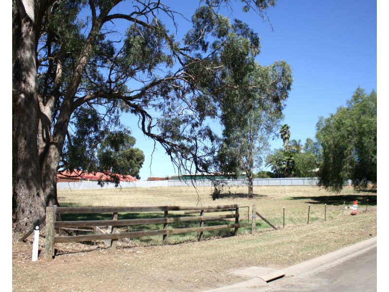 21 Manse Road, Cobram VIC 3644