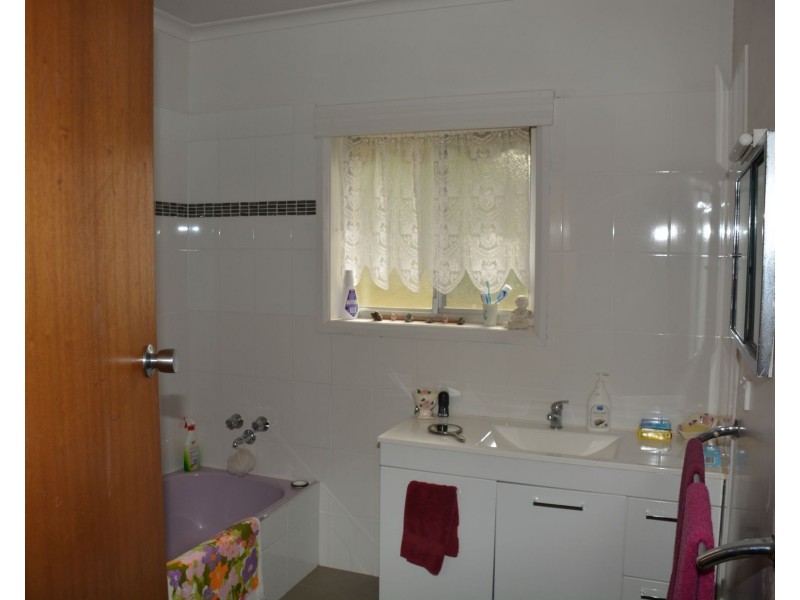 7 Lirrk Street, Cobram VIC 3644