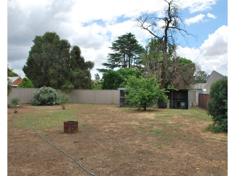 18 Broadway Street, Cobram VIC 3644