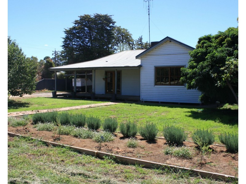 138 Deniliquin Street, Tocumwal NSW 2714