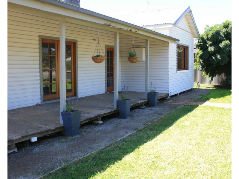 138 Deniliquin Street, Tocumwal NSW 2714