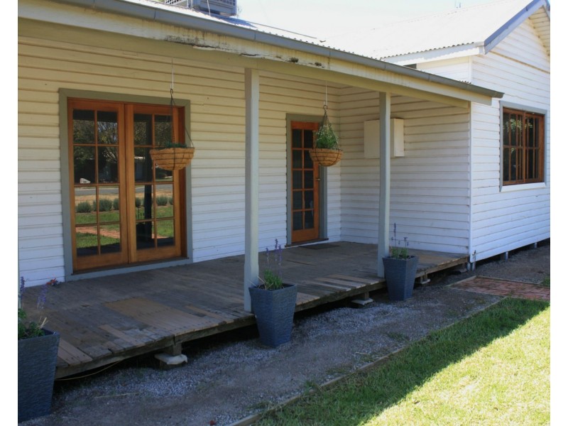 138 Deniliquin Street, Tocumwal NSW 2714